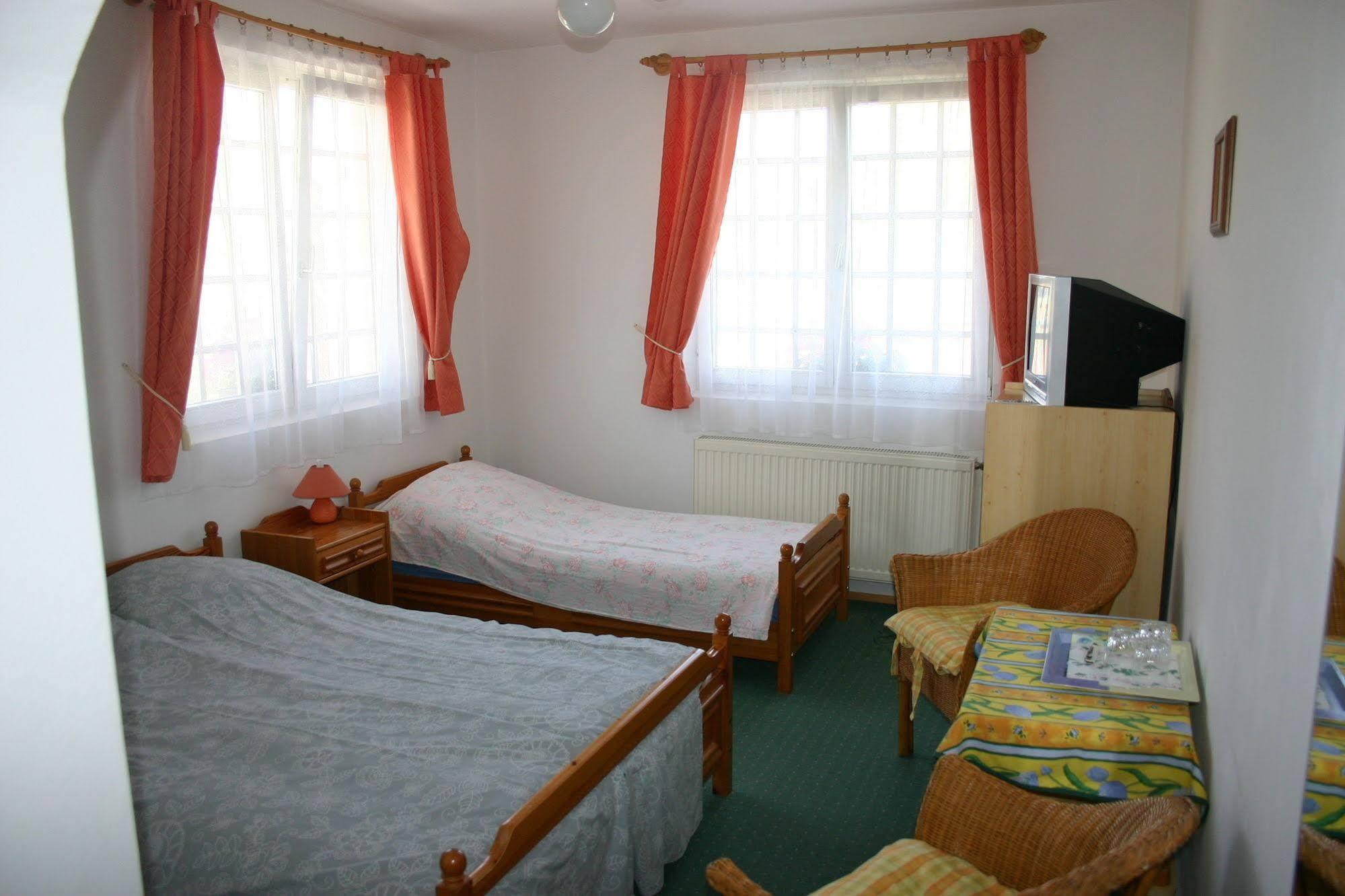 Lorelei Pension Adults Only Gyenesdiás Exteriér fotografie