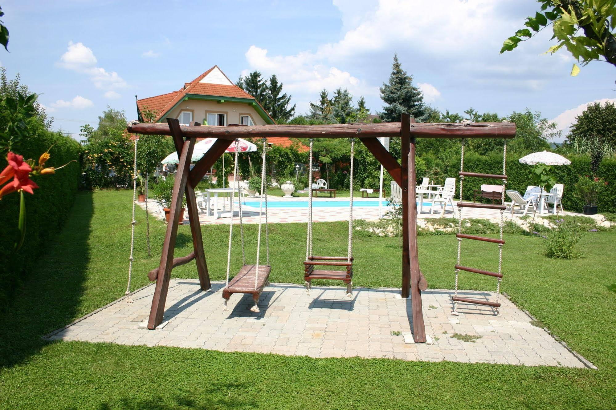 Lorelei Pension Adults Only Gyenesdiás Exteriér fotografie